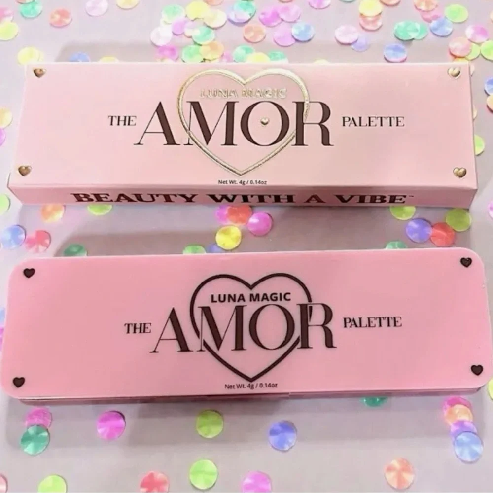 Amor Eyeshadow Palette